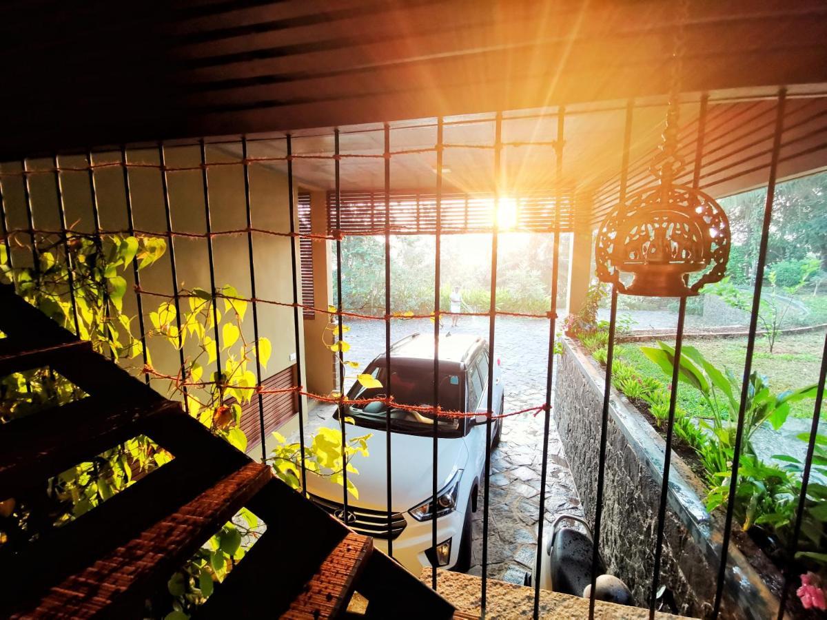 Homestay Namaha Meppādi Esterno foto