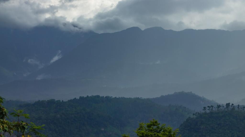 Homestay Namaha Meppādi Esterno foto