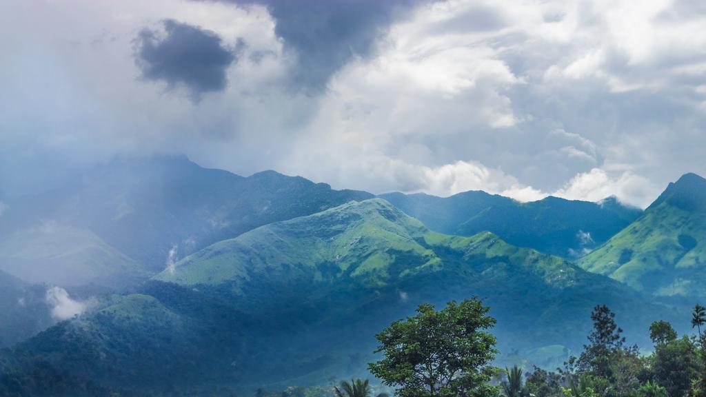 Homestay Namaha Meppādi Esterno foto